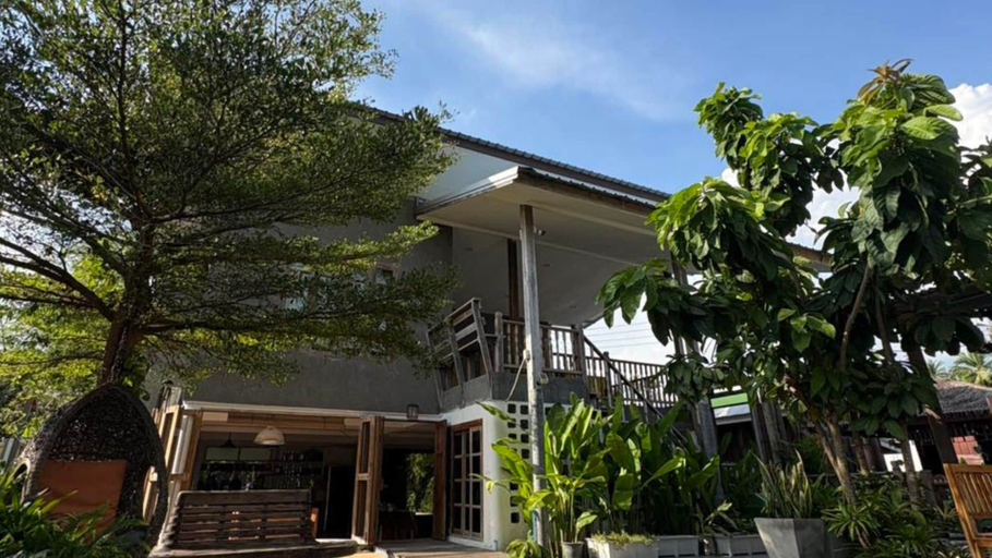 Exterior 2, Amphawa Hideaway, Amphawa