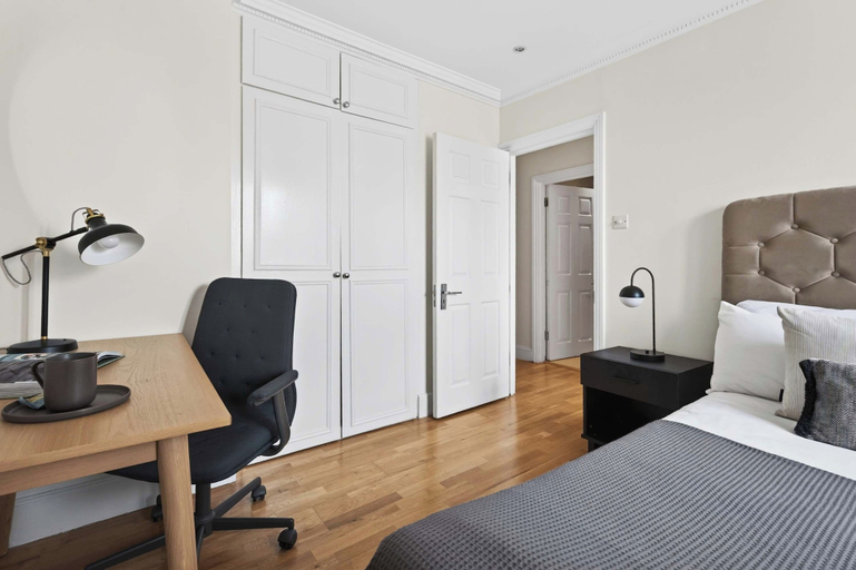 Room 2, South Ken 2-bed - Science Museum - Lift - Sleeps 6, London