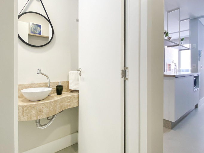 Bathroom 4, Apê Cheio de Estilo - Campeche, Florianopolis