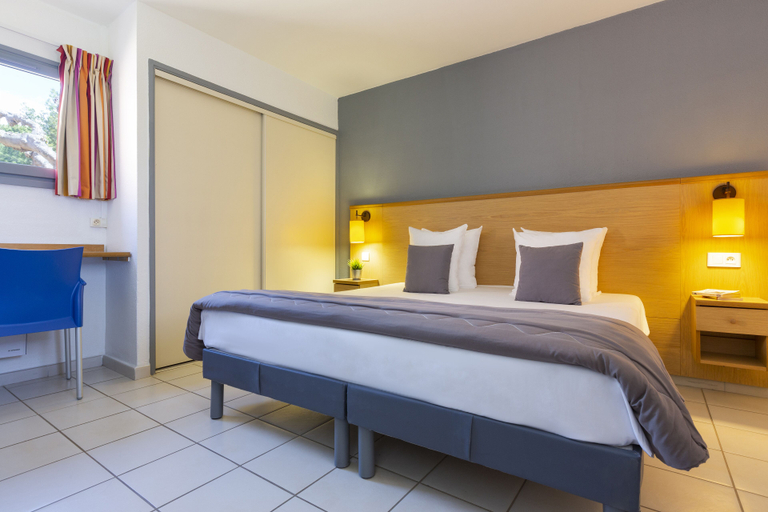 Bedroom 3, SOWELL HÔTELS Les Jardins du Cap, Hérault