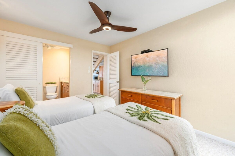Interior 2, Updated Beachfront 2BD w AC Pool - Kulakane 310, Maui