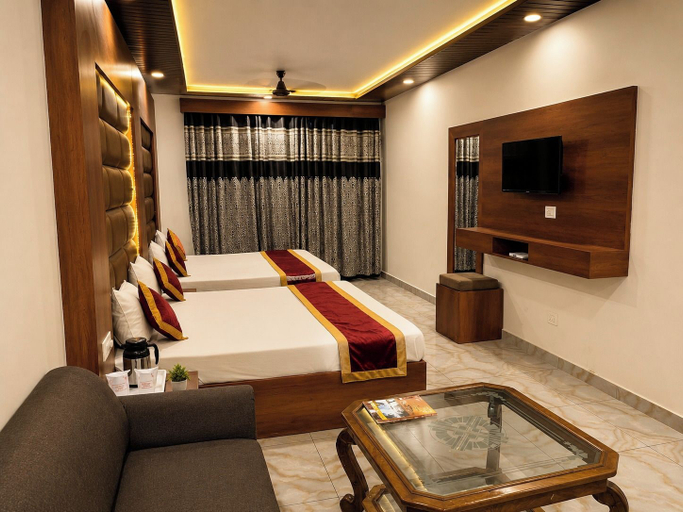 Room 3, Shanker Palace Near Main Market Katra, Reasi