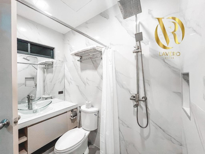 Bathroom 3, LAVERO SUITES, Kalibo