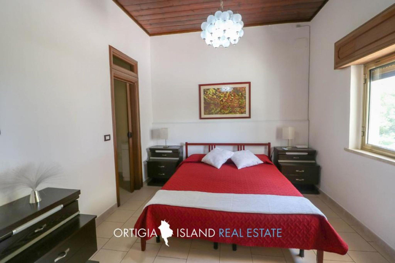 Bedroom 2, Villa Urania 2 in Fontane Bianche, Syracuse