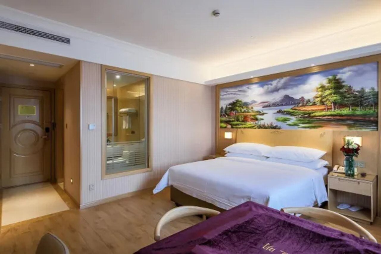 Bedroom 3, Vienna Hotel (Shanghai Hongmei South Road), Shanghai