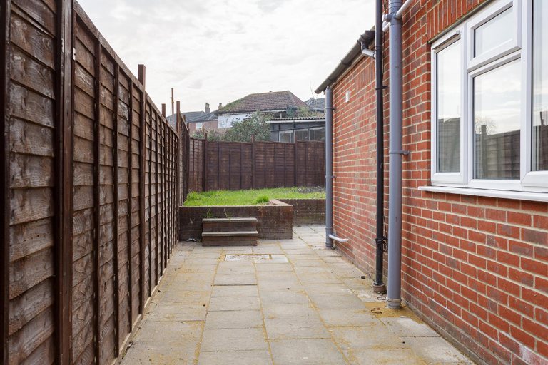 Others 5, Blackberry - Stylish Self-Contained Flats in Soton City Centre, Southampton