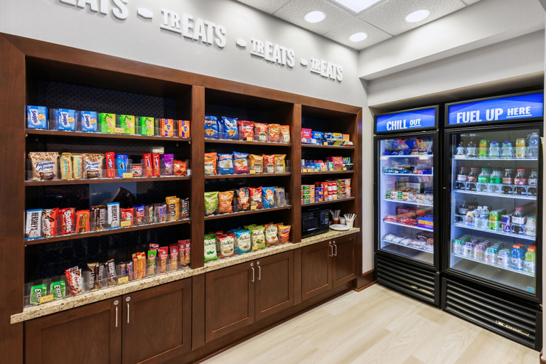 Food & Drinks 5, Hampton Inn & Suites by Hilton Lonoke, Lonoke