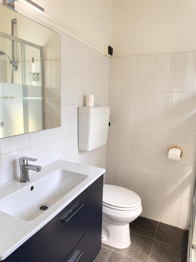 Bathroom 4, NEW FAMILY INN, Milano