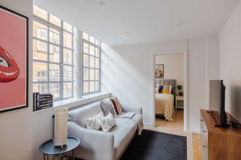 Primary image, The Eyre Suite Seven - Farringdon - by Frankie, London