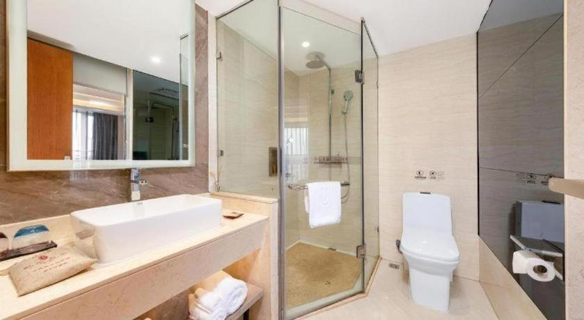 Bathroom 3, Park Lane Hotel, Foshan