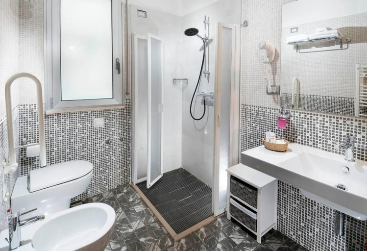 Bathroom 3, Residence Marzia, Rimini