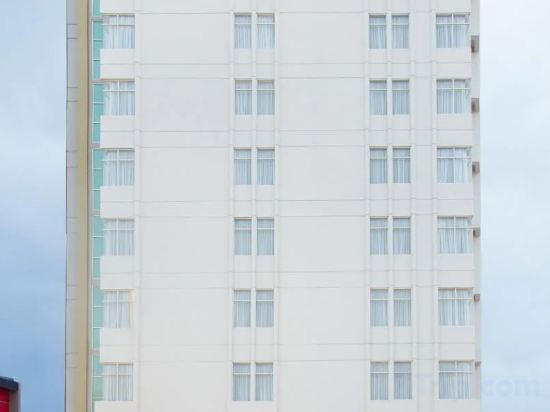 Hotel Exterior, The One Hotel Makassar, Makassar
