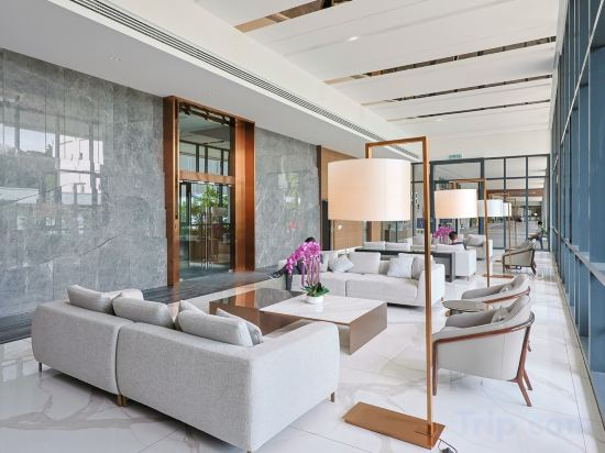 Hotel Interior/Public Areas