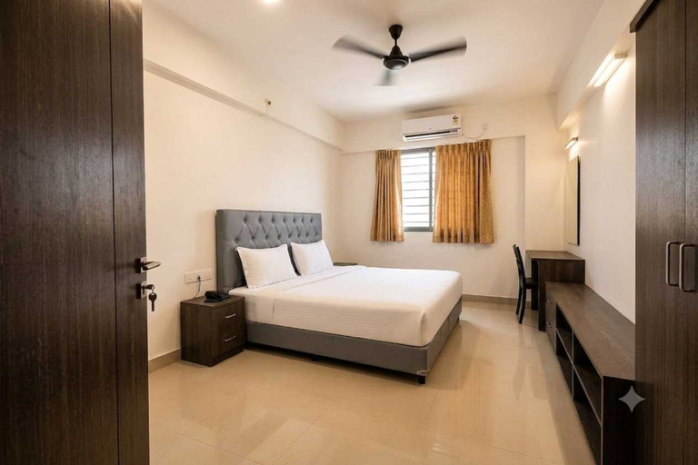 Room 4, Deluxe Hotel Urban Oasis, Pune