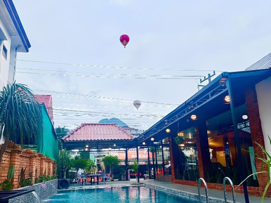 Logo, Win Hotel, Vangvieng