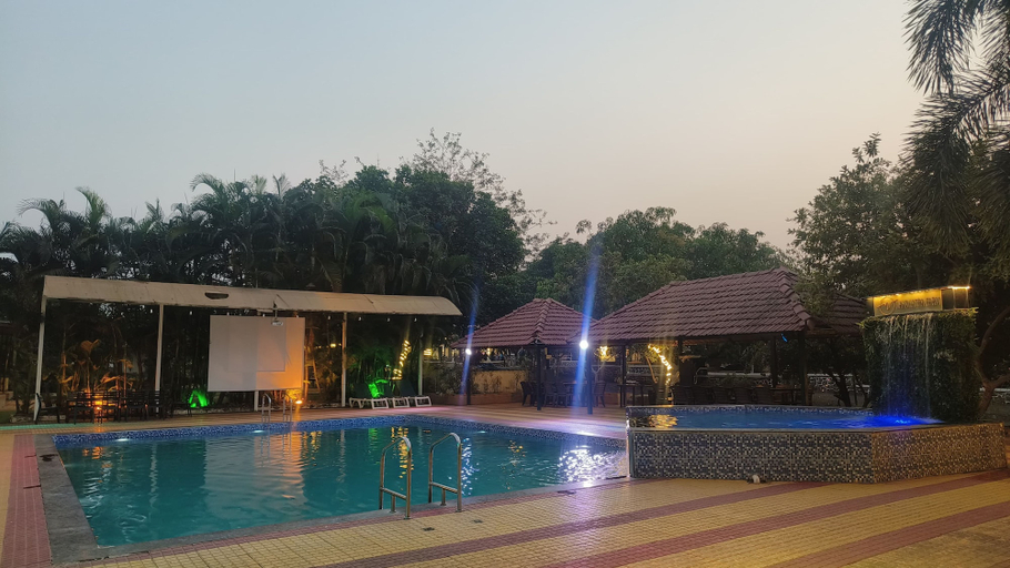 Pool 3, Nakshatra Farm Karjat, Raigarh