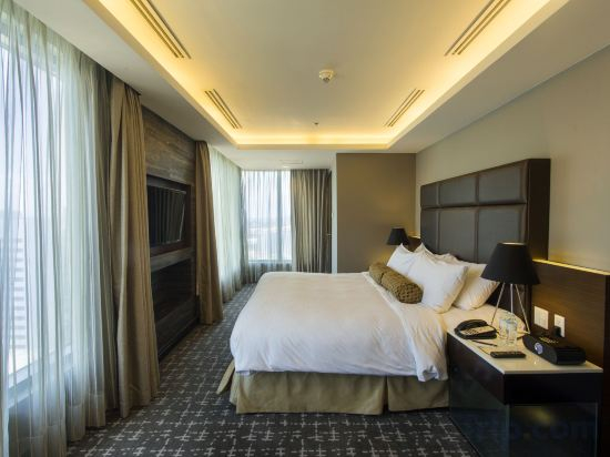 Others 2, The Bellevue Hotel, Muntinlupa