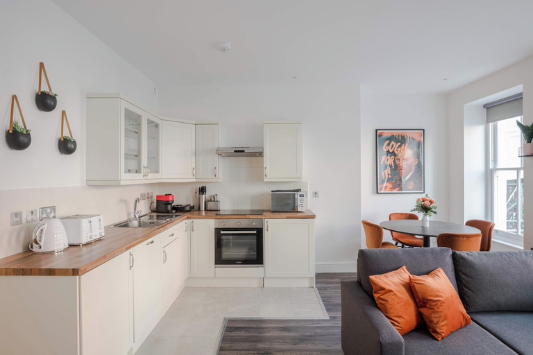 Private kitchen 3, The Foley Residence - Fitzrovia - by Frankie, London