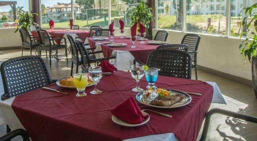 Food & Drinks, Park Royal Homestay Los Cabos, La Paz