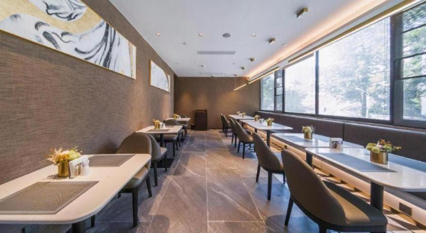 Food & Drinks 4, Home Inn Plus Kunming Cuihu Road, Kunming