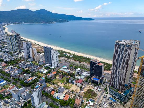 Hotel Exterior 5, DiStay Beachfront Suites - Free Airport Pickup, Da Nang