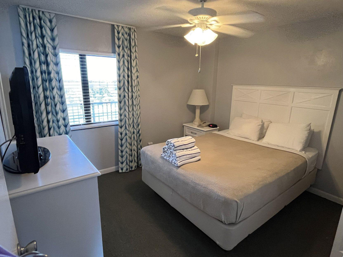 Bedroom, Tropic Shores Resort, Volusia