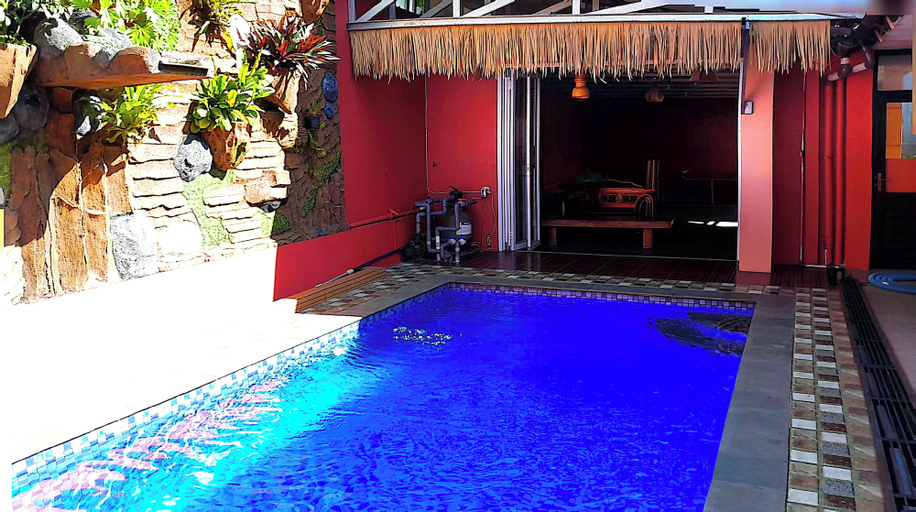 Pool 2, Villa Dinar Strawberry, Bandung