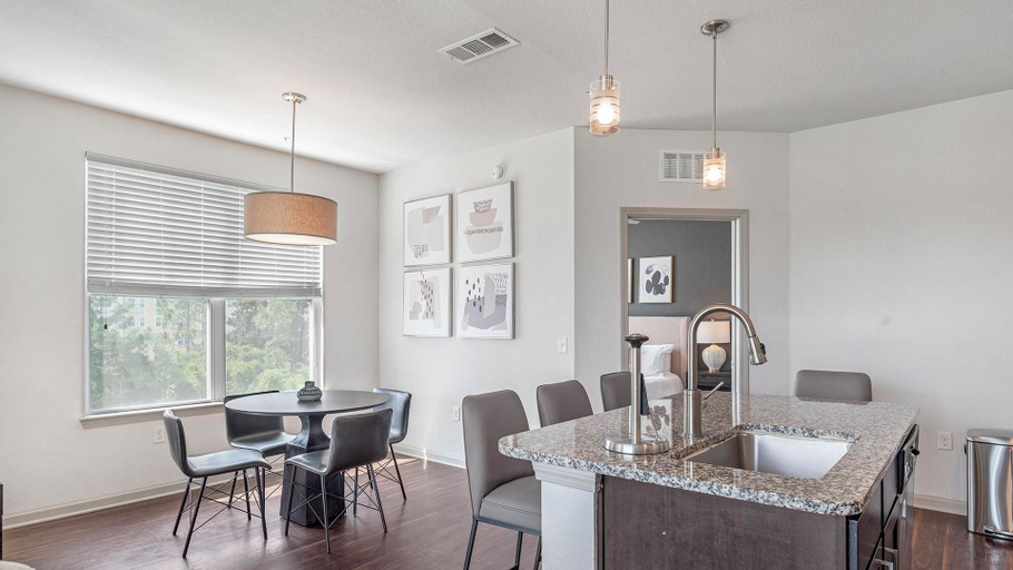 Room 5, Landing Stunning 1BD in North Kissimmee, Osceola