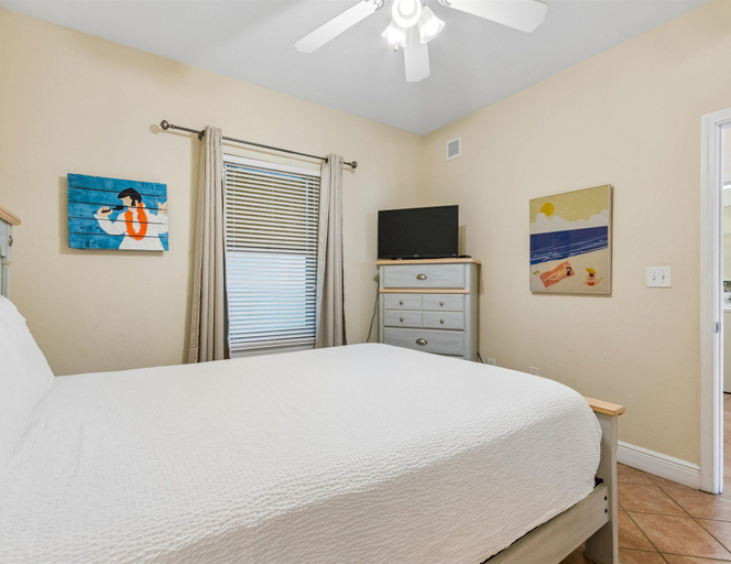 Bedroom 3, Crystal Towers #1304, Baldwin
