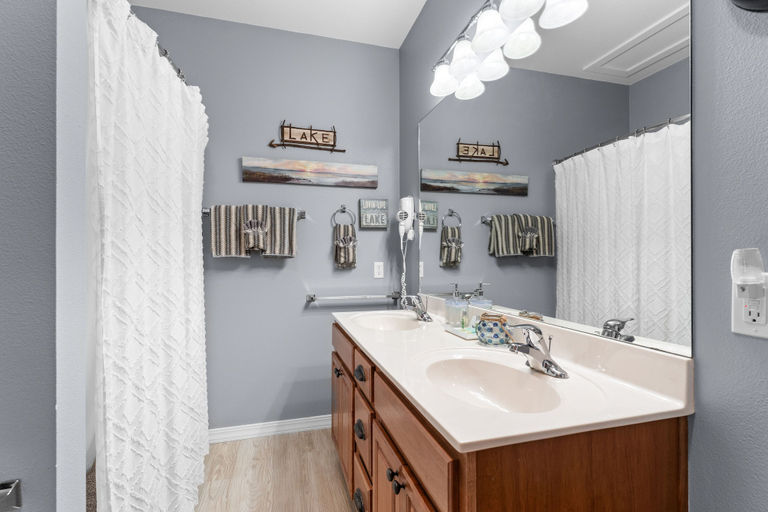 Bathroom 3, Tina Condo B-5, Taney