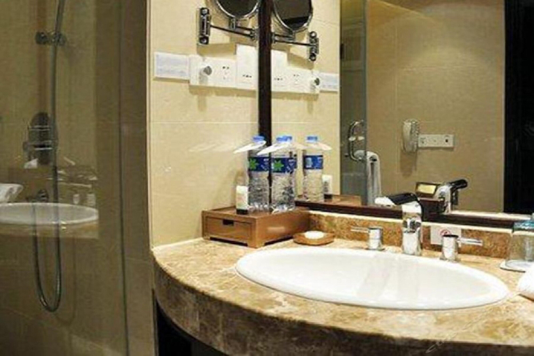 Bathroom 3, Vienna International Hotel, Suzhou