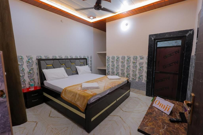 Room 5, Omji Niwas - Kalyan Keshar Dham, Mathura