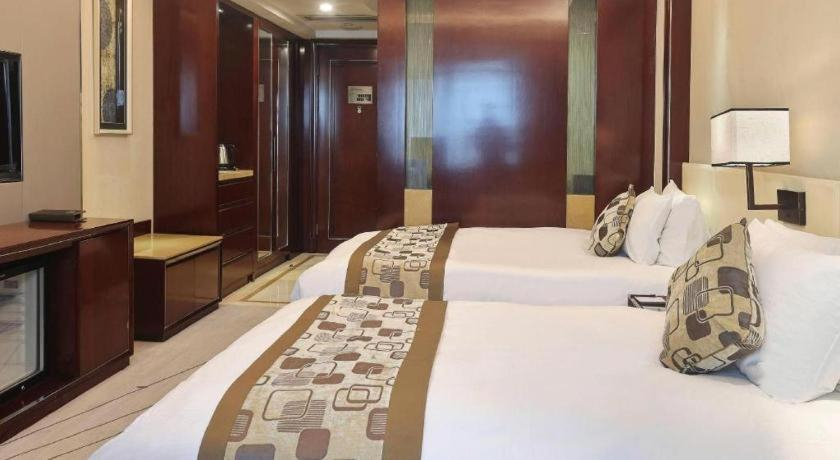 Bedroom 3, Kunshan Hotel, Suzhou