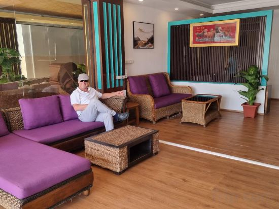 Hotel Exterior 2, Sereneburi Patong Residence, Phuket Island