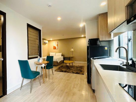 Others 2, Meridians by Hsuites, Da Nang