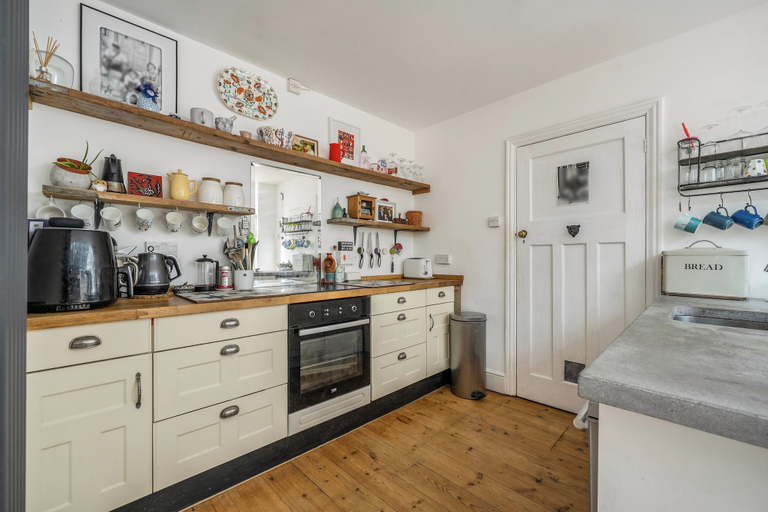 Others 4, 5 Bed House - Sleeps 15 - Pets - Garden - Parking, Devon