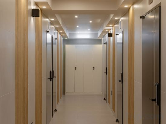 Hotel Interior/Public Areas
