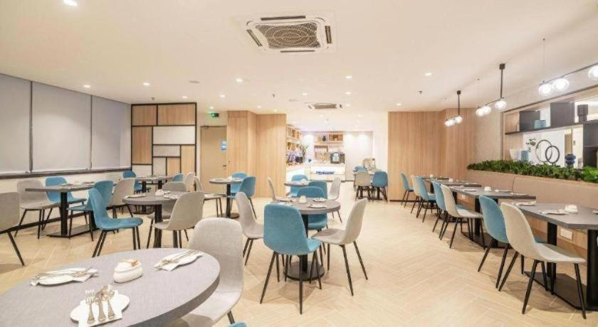 Food & Drinks 5, Fives Hotel Meldrum, Johor Bahru