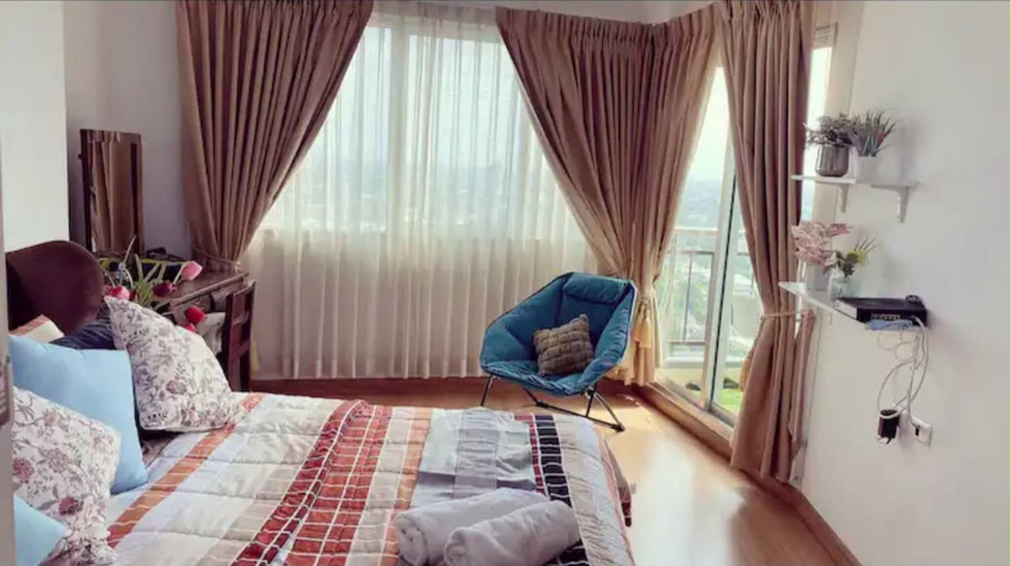 Room 3, Stylish Bangkok Escape Pool Gym & City Views, Wattana