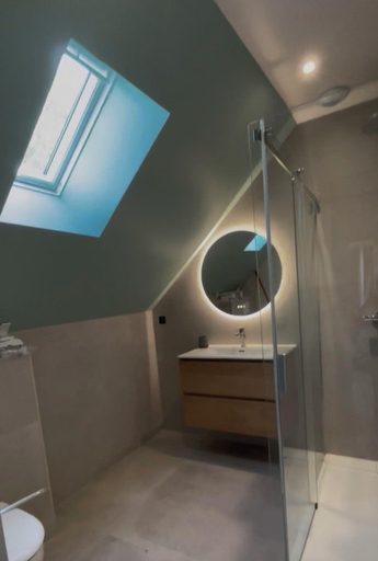 Bathroom 5, La cour des agapanthes, Ille-et-Vilaine