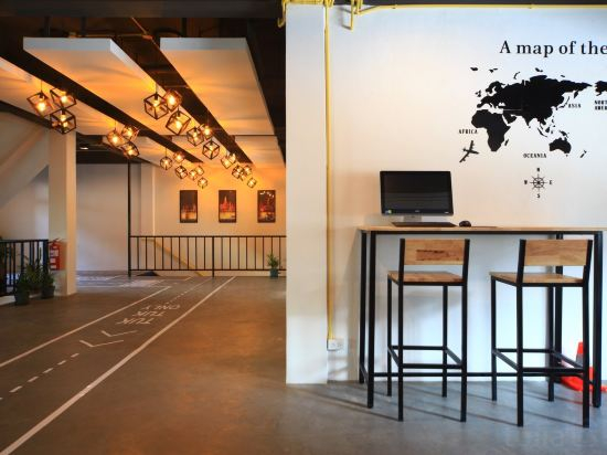 Hotel Interior/Public Areas 3, Tuk Tuk Hostel, Bang Plad