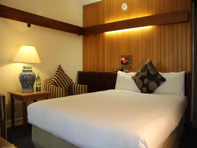 Room 5, Aston Suites - Sales, Wellington - Sale