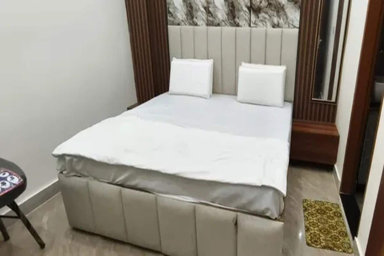 Room 3, Fabhotel Metro Star, Delhi