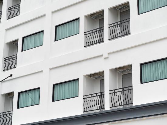 Hotel Exterior 3, Finn Hotel, Bung Kan