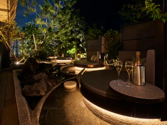 Hotel Interior/Public Areas