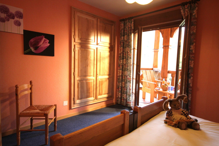 Bedroom 2, Les Gites La Cerisaie, Bas-Rhin