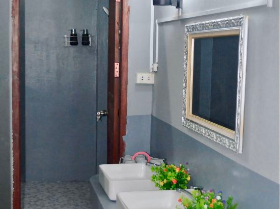 Others 4, Aroma Hostel, Vientiane