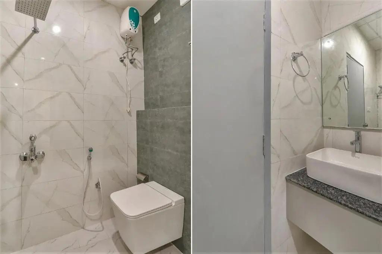 Bathroom, Fabhotel Impact, Lucknow