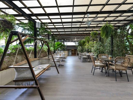 Hotel Interior/Public Areas
