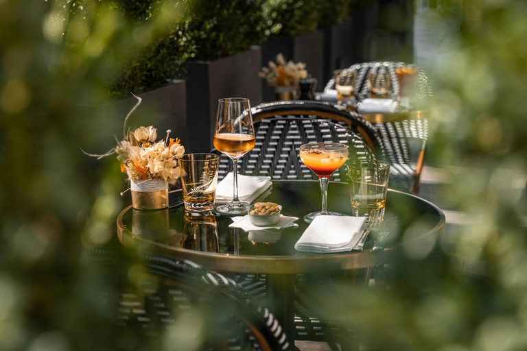 Food & Drinks 5, Grand Powers Hotel, Paris